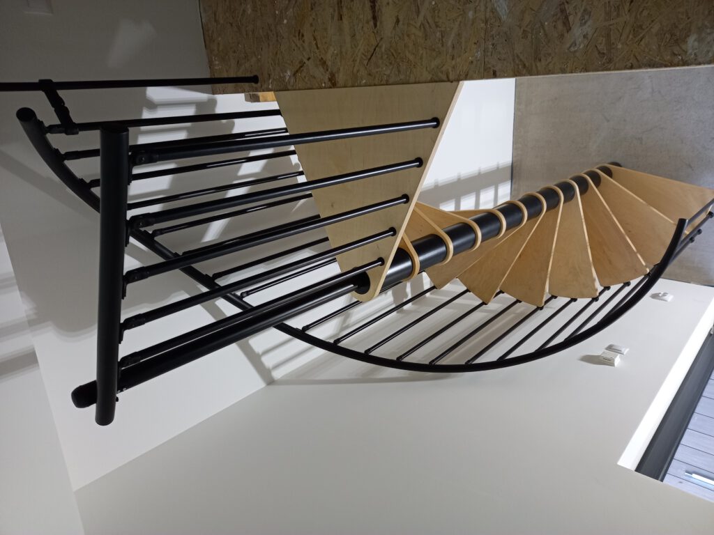 Realizzazione della scala a chiocciola Minka Berlino