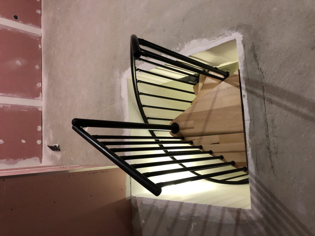 Realizzazione della scala a chiocciola Minka Berlino