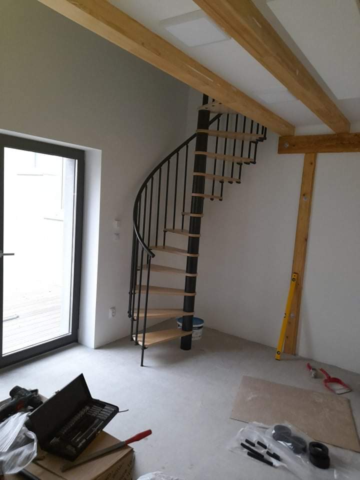 Realizzazione della scala a chiocciola Minka Berlino